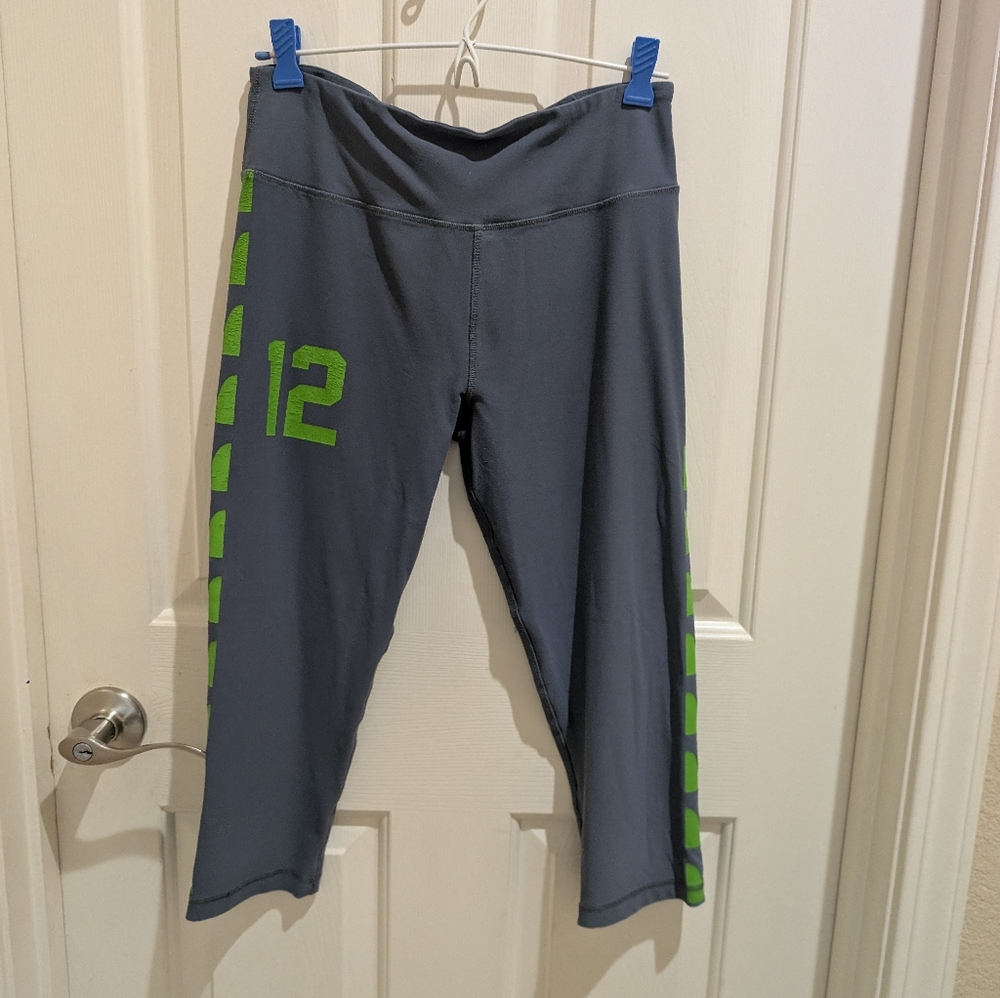 12th Man Seattle Seahawks Capri Pants Leggings Sz Medium